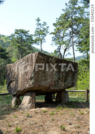 Dolmen, Gochang dolmen ruins, Gochang-gun, Jeonbuk, Korea 33040224