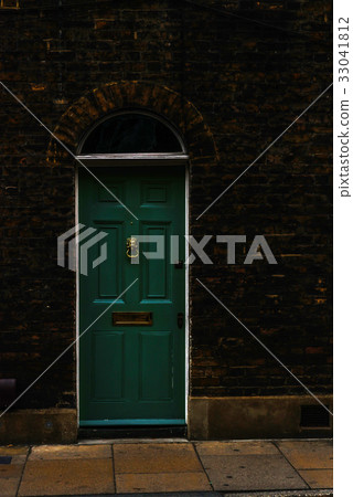 stylish entrance to a residential building 33041812