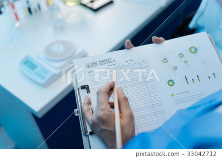 Close up of an open notebook 33042712