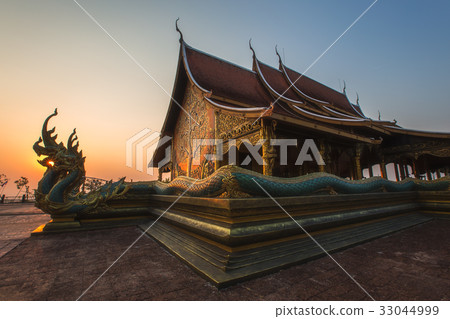Wat Sirintornwararam at Ubon Ratchathani , Thai 33044999