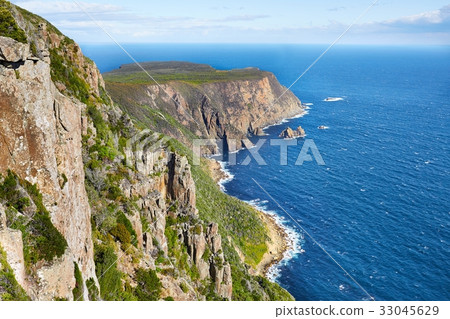 Landscape in Tasmania Landscape in Tasmania 33045629