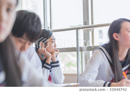 High school students in class 33049742