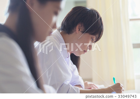 High school students in class 33049743