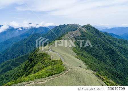 底森林路(町路Jinegamori線/高知縣井野町和愛媛縣西條市) 底森林路(町路Jinegamori線/高知縣井野町和愛媛縣西條市) 33050709