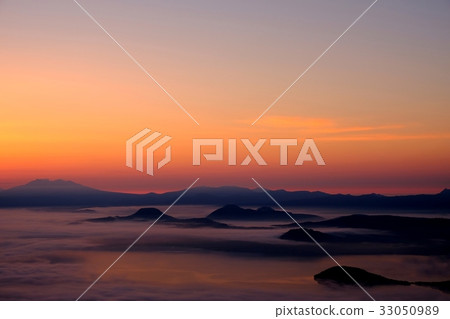 Kussharo Lake Tsubetsu Pass Sunrise Morning Sunshade Unkai Sea（北海道筑波町） 33050989