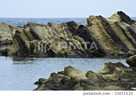 對角線上的一個山脊 33051510