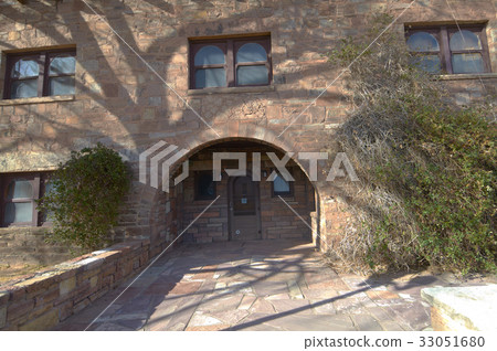 Architecture entrance of Cameron Trading Place 33051680