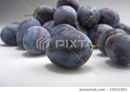 Focus on one before prune 33052985