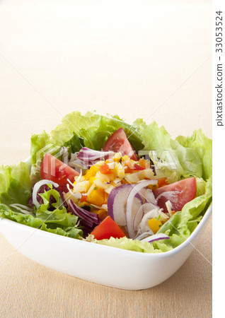 A salad 33053524