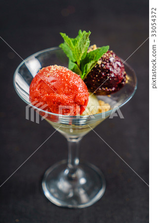 ice cream in the bowl ice cream in the bowl 33054372