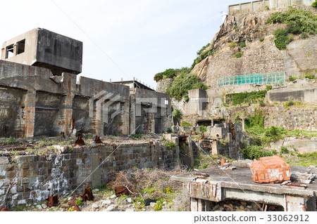 Abandoned Battleship island 33062912