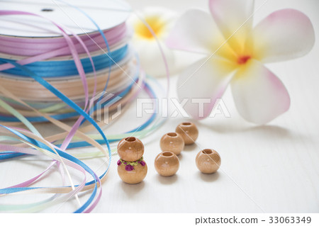 Hawaiian ribbon lay material Hawaiian ribbon lay material 33063349