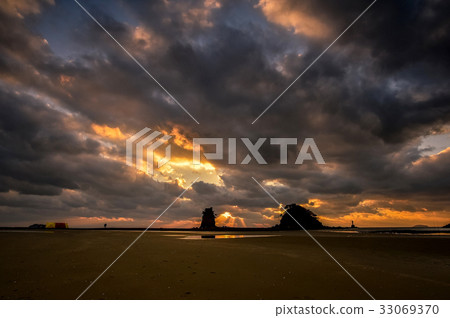 Anji Temple, Taean Coast National Park, Taean County, Chungnam, Korea 33069370