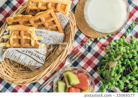 Waffle breakfast Waffle breakfast 33069577