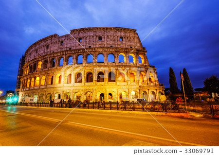 Colosseum, Rome, Italy 33069791