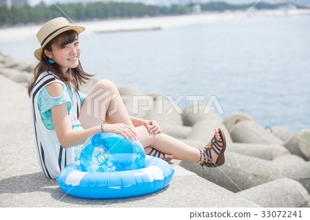 海和女孩 33072241