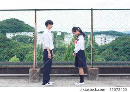 High school student's man and woman 33072460