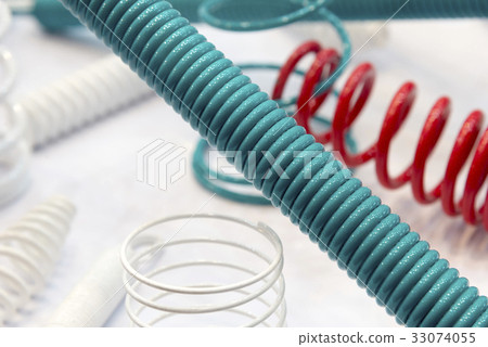 The group of suspension coil spring The group of suspension coil spring 33074055