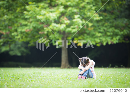 哭泣的女孩 33076040