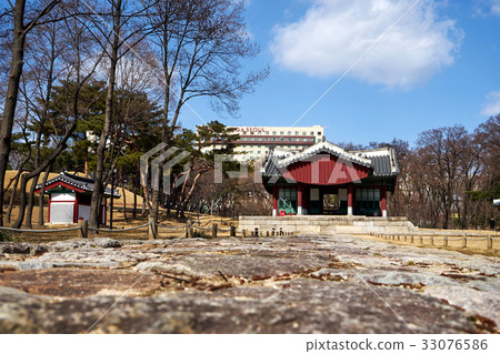 韓國首爾江南區Jeongryeunggung 33076586