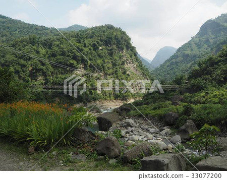 壯闊山谷 33077200