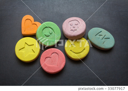 Ecstasy pills 33077917