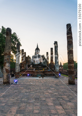 Buddha statue wat mahathat in sukhothai thailand 33079100