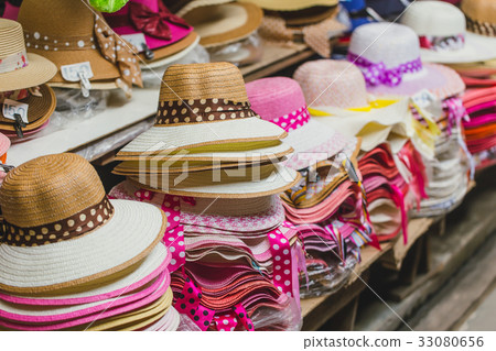 hand weave hat. popular beach wear 33080656