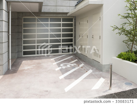 福利公寓停車場殘疾人公寓輪椅 福利公寓停車場殘疾人公寓輪椅 33083171