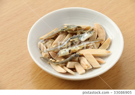 Almond Fish 33086905