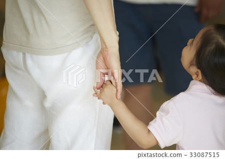 爸爸，女兒，家庭，走路的媽媽 33087515