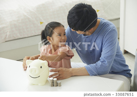 爸爸，女兒，家庭，走路的媽媽 33087651