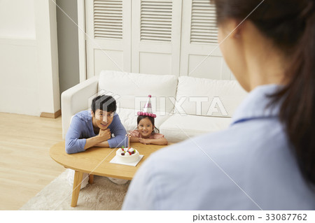 Dad, Mom, Daughter, Family, Walking Mom 33087762