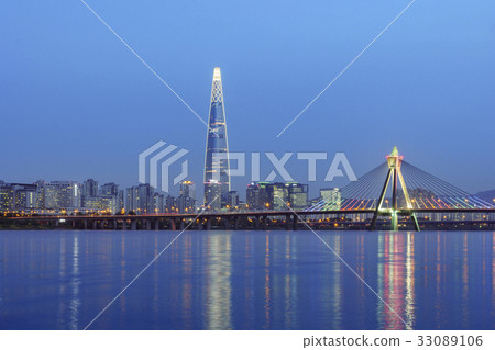 樂天世界大廈,奧林匹克大橋,夜景,蠶室,松坡區,漢江,首爾 樂天世界大廈,奧林匹克大橋,夜景,蠶室,松坡區,漢江,首爾 33089106