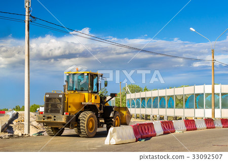 Bulldozer with bucket construction high-speed road 33092507