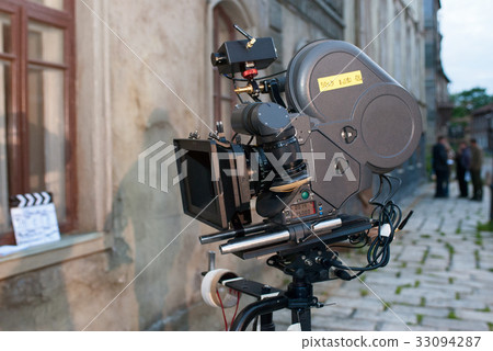 Professional 35 mm the film-chamber on set Professional 35 mm the film-chamber on set 33094287