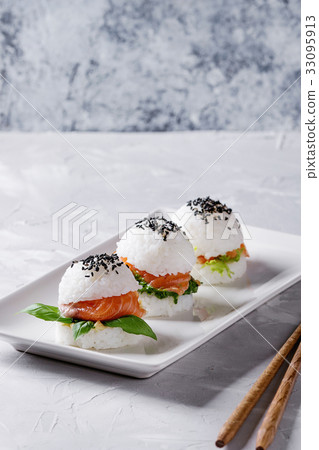 Rice sushi burgers Rice sushi burgers 33095913