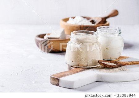 Sourdough for baking bread Sourdough for baking bread 33095944