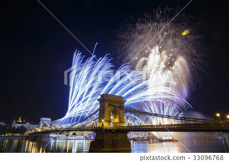 Fireworks in the night sky of Budapest Fireworks in the night sky of Budapest 33096768