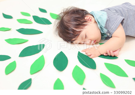 Boy and Nervous Art 33099202