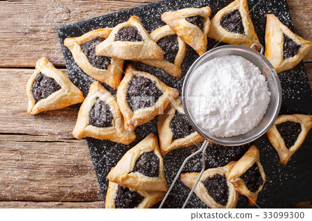 Traditional Jewish holiday food - Hamantaschen 33099300