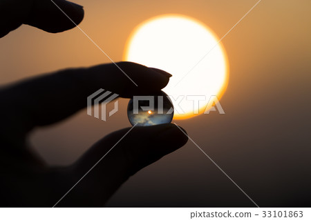 Sunset and marbles Sunset and marbles 33101863