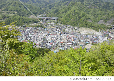 從Kikuhana山的大月市 33102877
