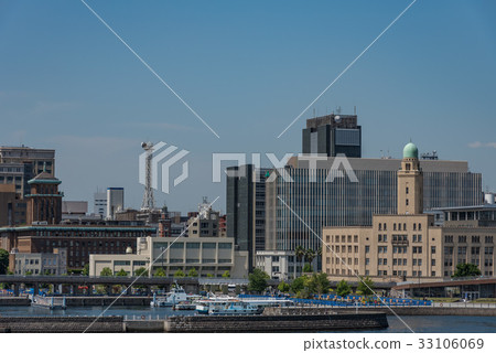 Yokohama Three Tower · Queen's Tower (Yokohama Customs) 33106069