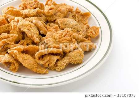 Crisp fried chicken skin 33107073