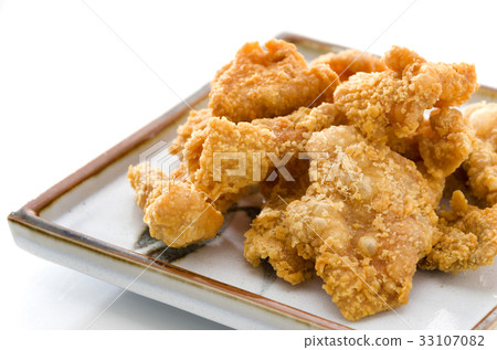 Crisp fried chicken skin Crisp fried chicken skin 33107082