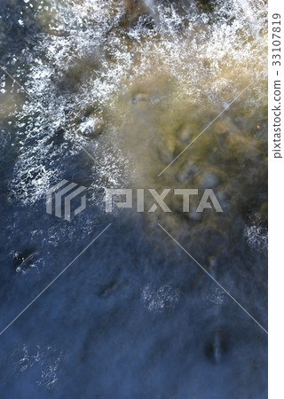 Water flow　 33107819