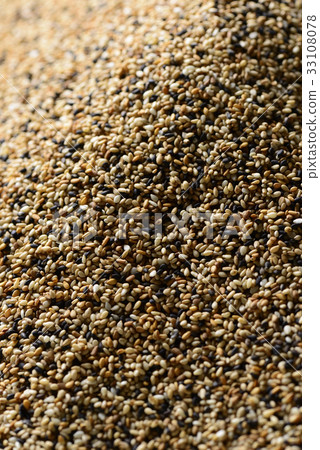 Sesame image 33108078