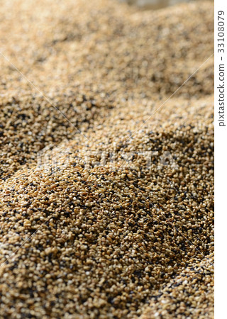 Sesame image 33108079