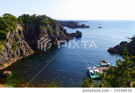 [Scenic spot/National park] Sado Island Senkaku Bay Yangshima Amusement Park 33109416